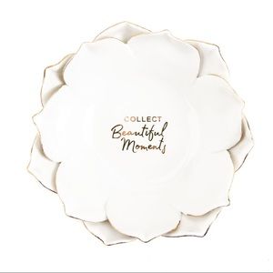 XOXO Dominique | Lotus Petal Trinket Tray